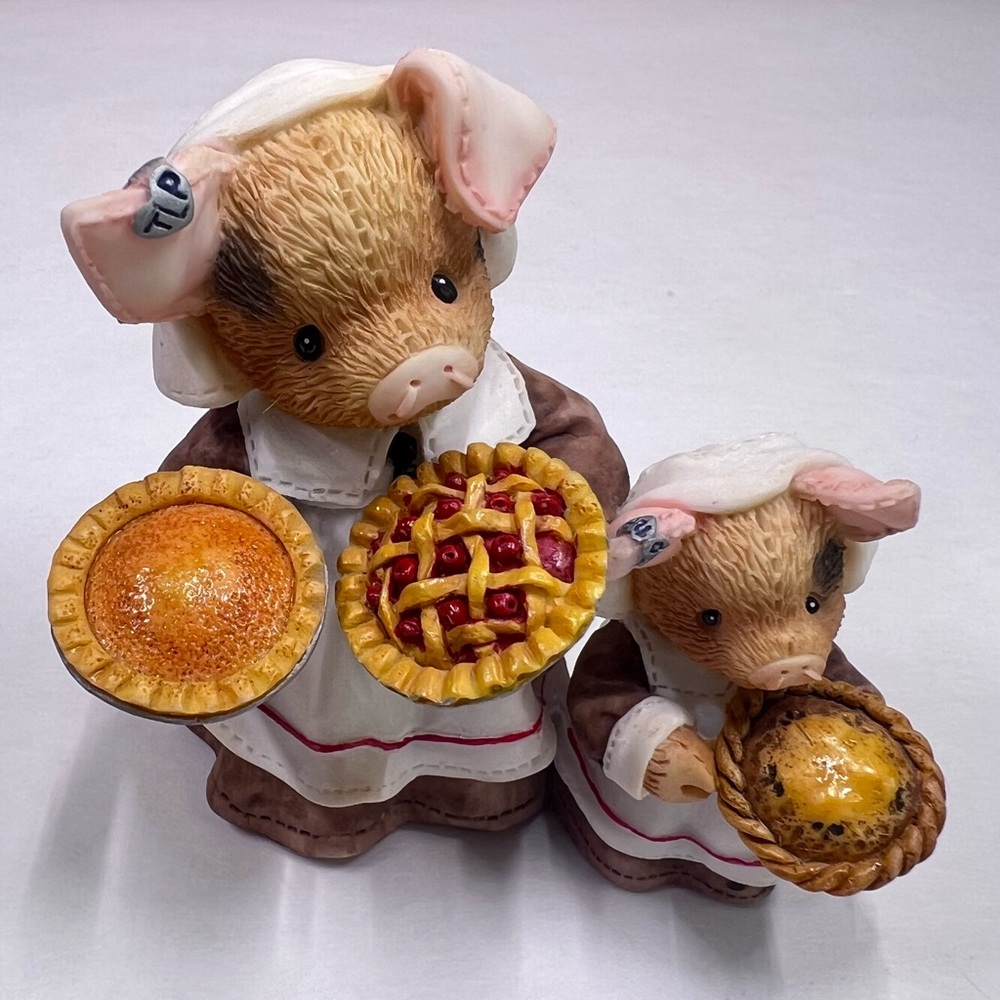 1996 - This Little Piggy - Enesco Corp - “Happy Hogsgiving”